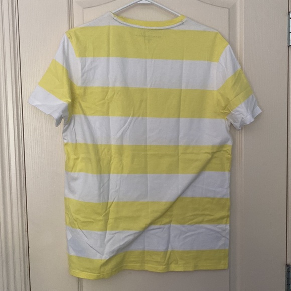 (NWT) TOMMY HILFIGER Core Flag T-Shirt - Picture 2 of 2